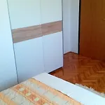 Mirela Appartement *