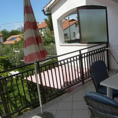 Mirela Apartman